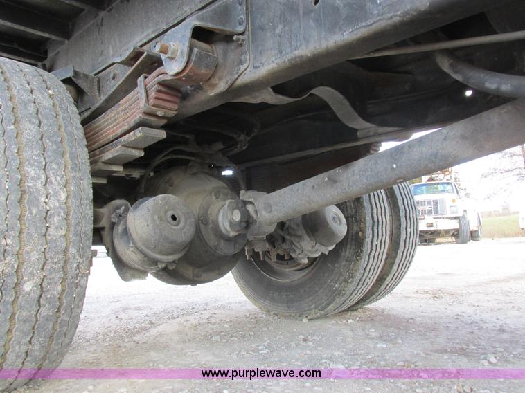 image for item L4224 1995 GMC TopKick dump truck