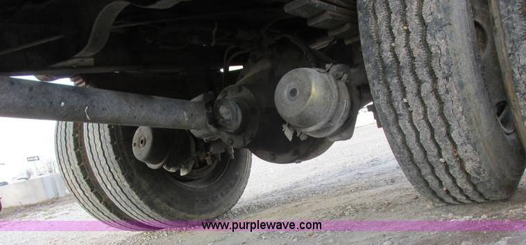 image for item L4224 1995 GMC TopKick dump truck