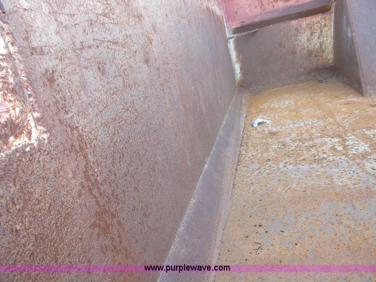 image for item L4224 1995 GMC TopKick dump truck