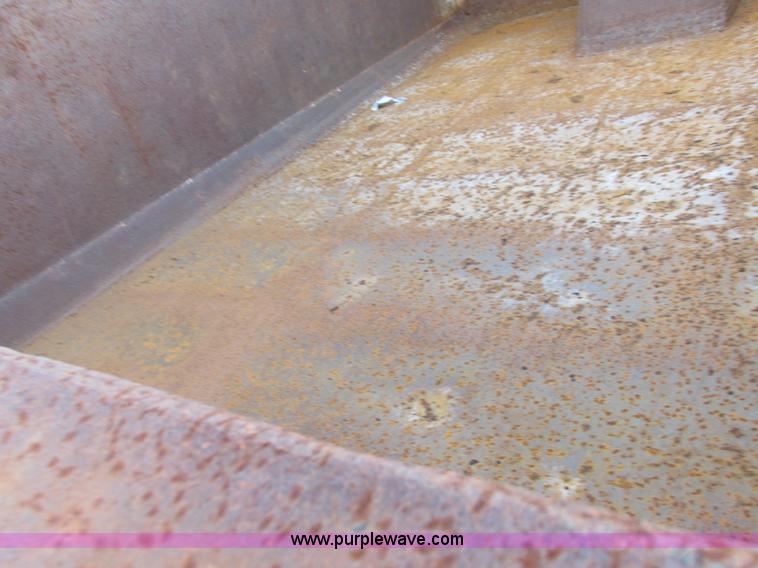 image for item L4224 1995 GMC TopKick dump truck