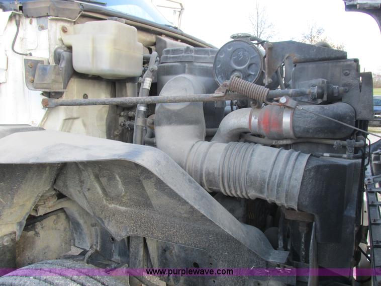 image for item L4224 1995 GMC TopKick dump truck