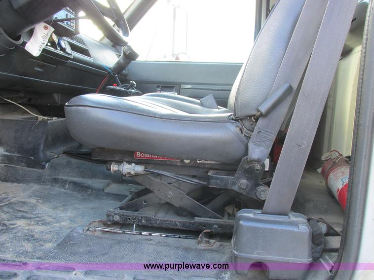 image for item L4224 1995 GMC TopKick dump truck