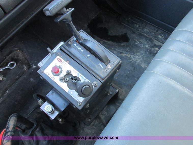 image for item L4224 1995 GMC TopKick dump truck