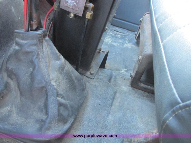 image for item L4224 1995 GMC TopKick dump truck