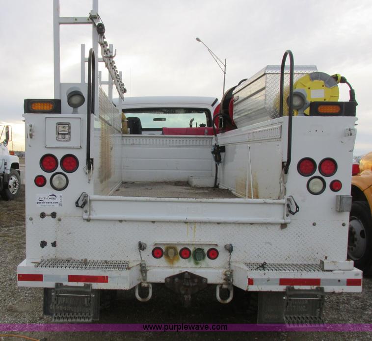 image for item L4230 2007 Freightliner Business Class M2 service truck