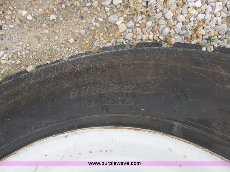 image for item L4230 2007 Freightliner Business Class M2 service truck