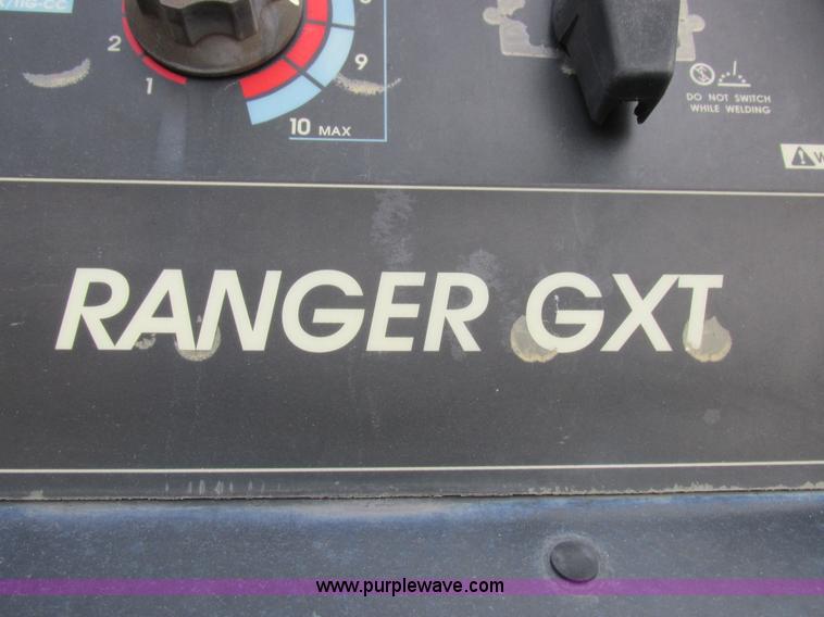 image for item L4230 2007 Freightliner Business Class M2 service truck