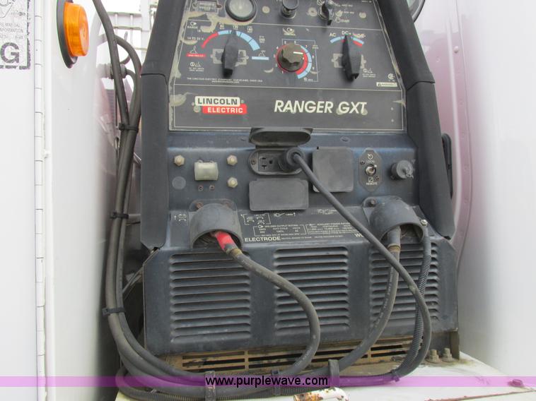 image for item L4230 2007 Freightliner Business Class M2 service truck