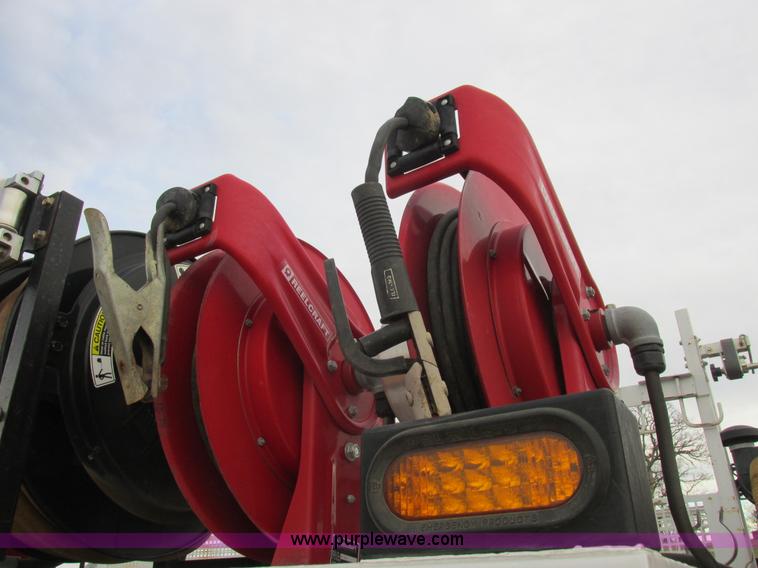 image for item L4230 2007 Freightliner Business Class M2 service truck