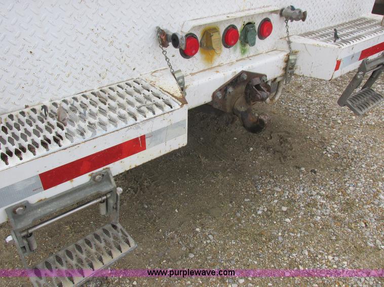 image for item L4230 2007 Freightliner Business Class M2 service truck