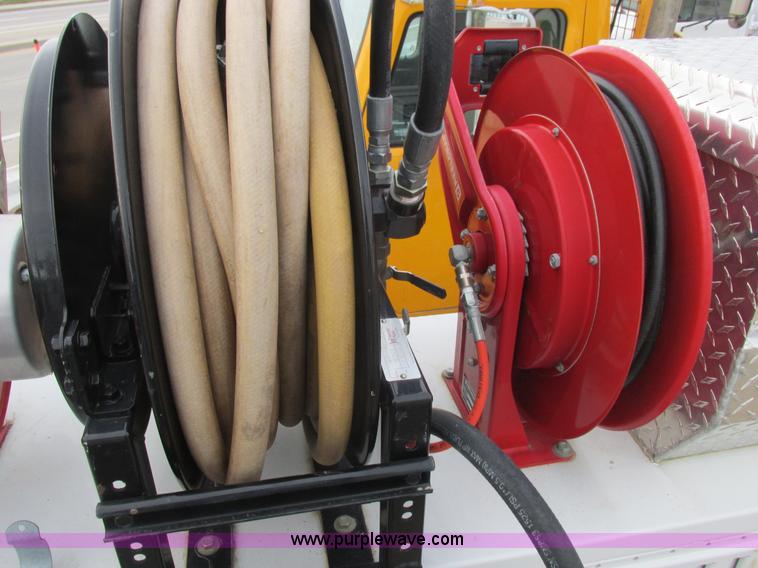 image for item L4230 2007 Freightliner Business Class M2 service truck