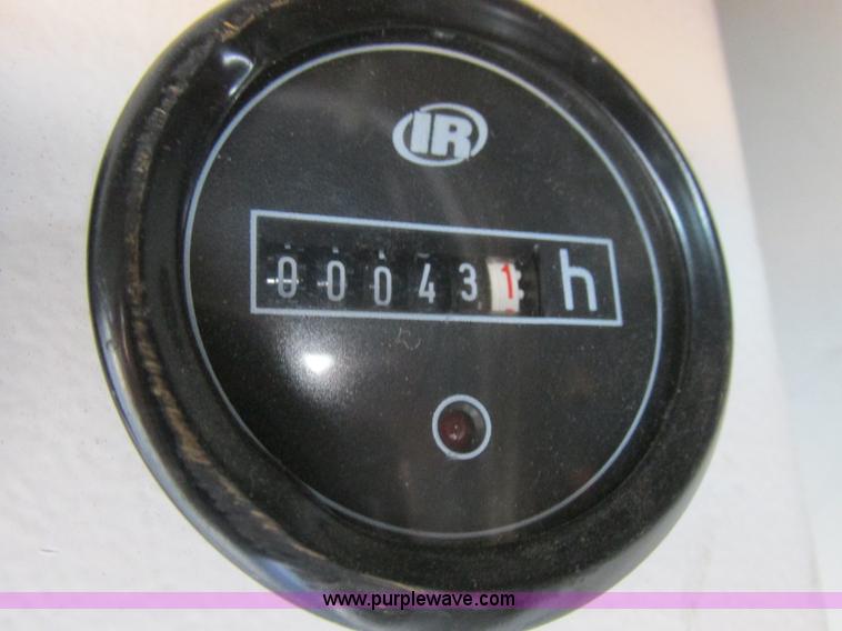 image for item L4230 2007 Freightliner Business Class M2 service truck