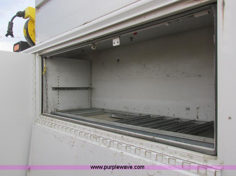 image for item L4230 2007 Freightliner Business Class M2 service truck