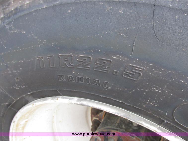 image for item L4230 2007 Freightliner Business Class M2 service truck