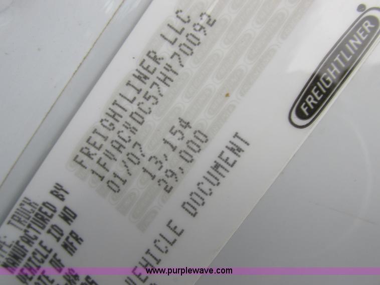 image for item L4230 2007 Freightliner Business Class M2 service truck