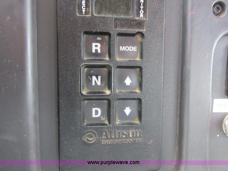 image for item L4230 2007 Freightliner Business Class M2 service truck