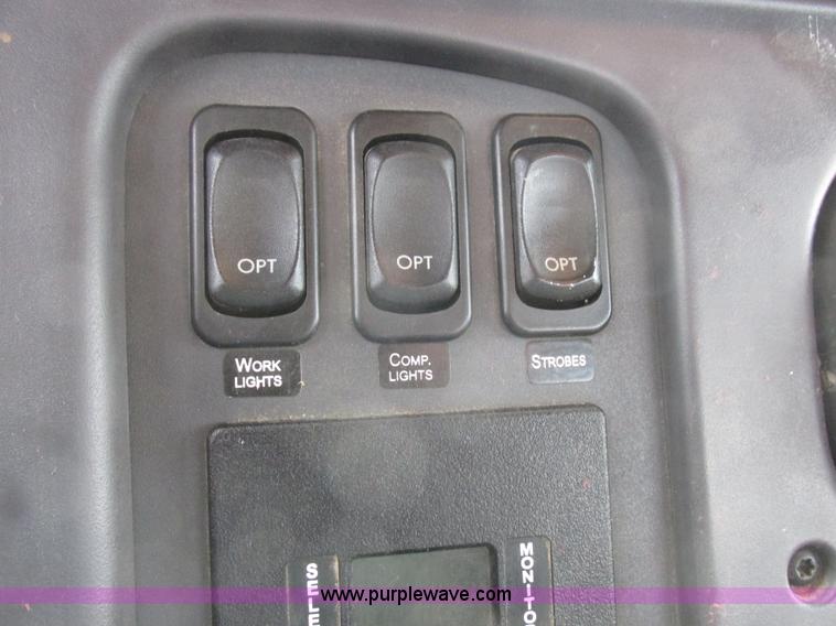 image for item L4230 2007 Freightliner Business Class M2 service truck