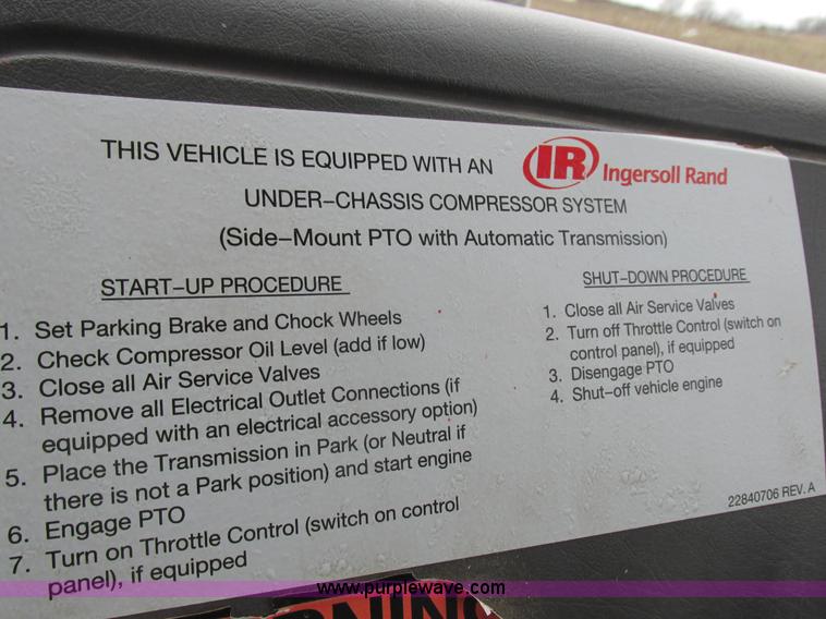 image for item L4230 2007 Freightliner Business Class M2 service truck