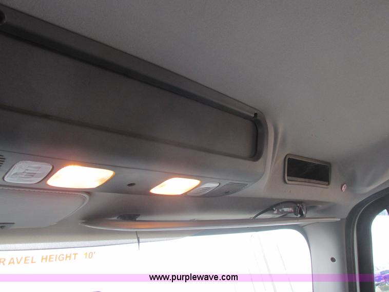 image for item L4230 2007 Freightliner Business Class M2 service truck