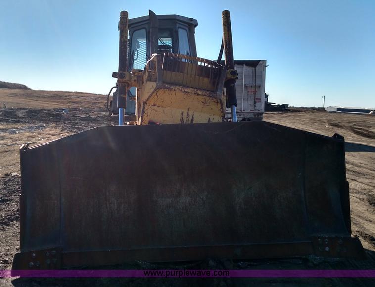 image for item L6092 1999 Komatsu D65EX-12 dozer