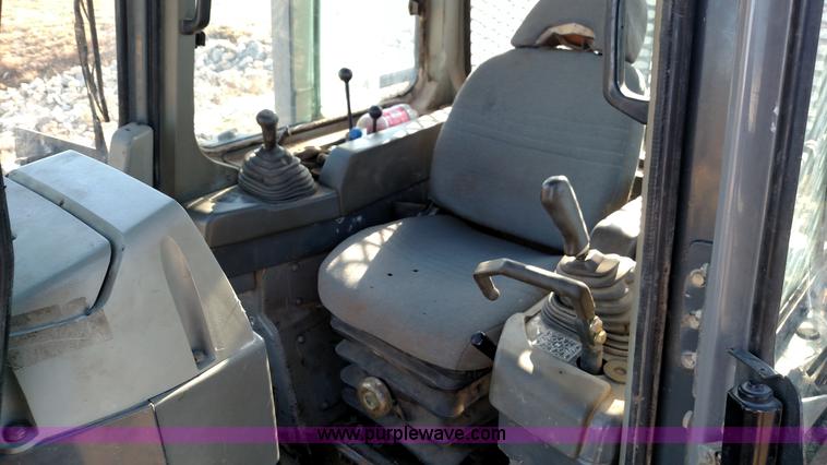 image for item L6092 1999 Komatsu D65EX-12 dozer