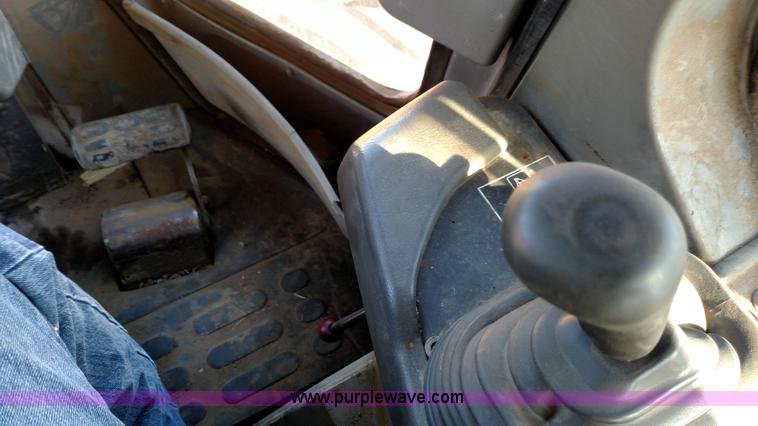 image for item L6092 1999 Komatsu D65EX-12 dozer