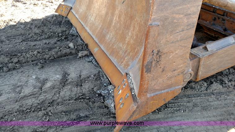 image for item L6092 1999 Komatsu D65EX-12 dozer