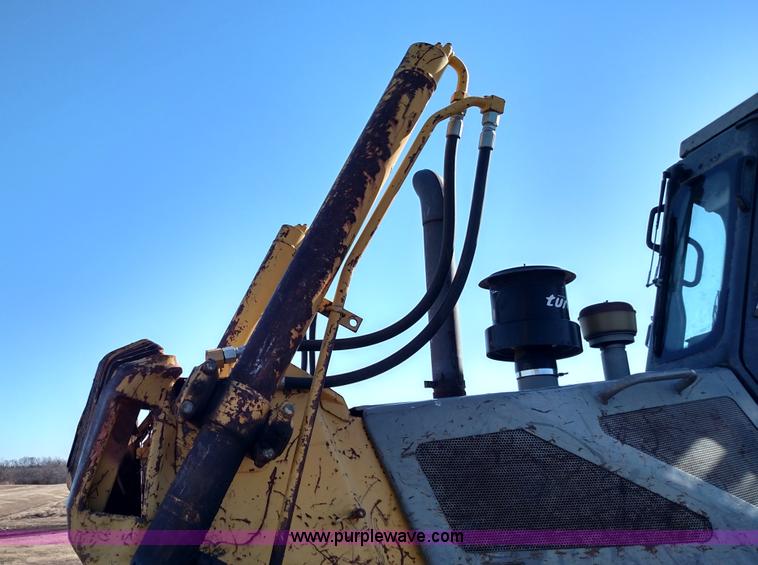 image for item L6092 1999 Komatsu D65EX-12 dozer