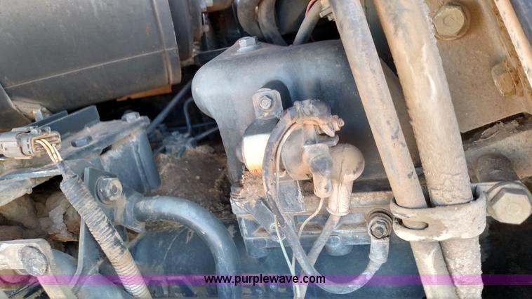 image for item L6092 1999 Komatsu D65EX-12 dozer