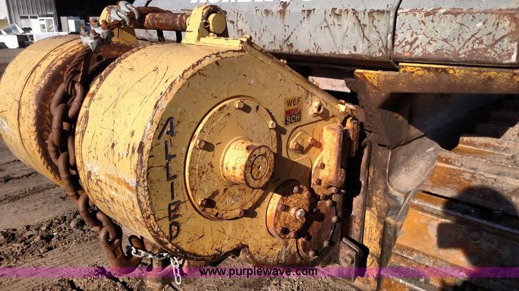 image for item L6092 1999 Komatsu D65EX-12 dozer