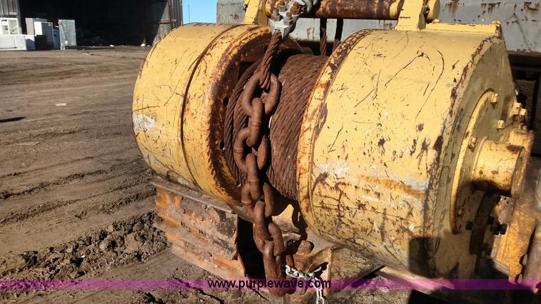 image for item L6092 1999 Komatsu D65EX-12 dozer