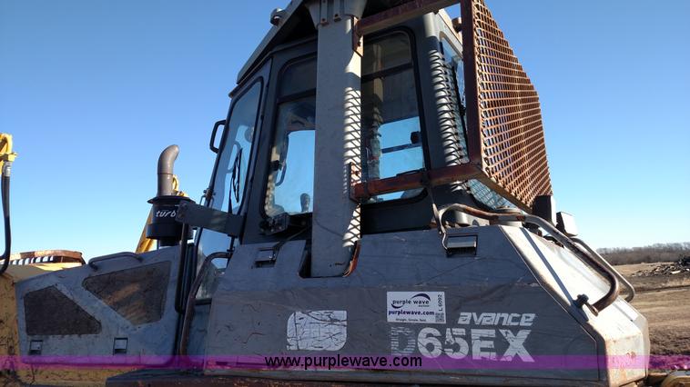 image for item L6092 1999 Komatsu D65EX-12 dozer