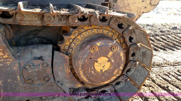 image for item L6092 1999 Komatsu D65EX-12 dozer