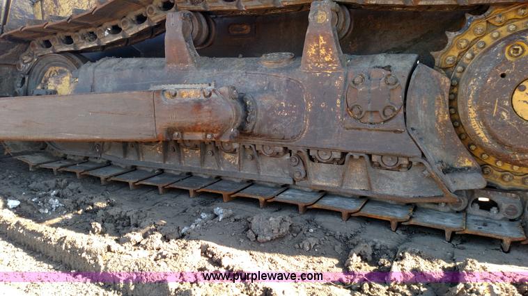 image for item L6092 1999 Komatsu D65EX-12 dozer