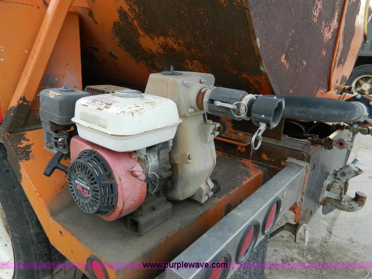 image for item L7293 1987 Freightliner FLC-64T water truck