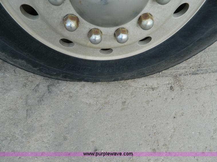 image for item L7293 1987 Freightliner FLC-64T water truck