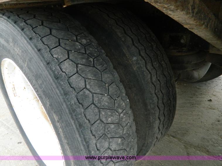 image for item L7293 1987 Freightliner FLC-64T water truck