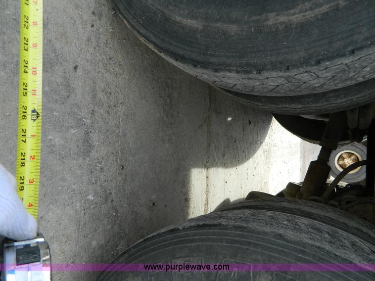 image for item L7293 1987 Freightliner FLC-64T water truck