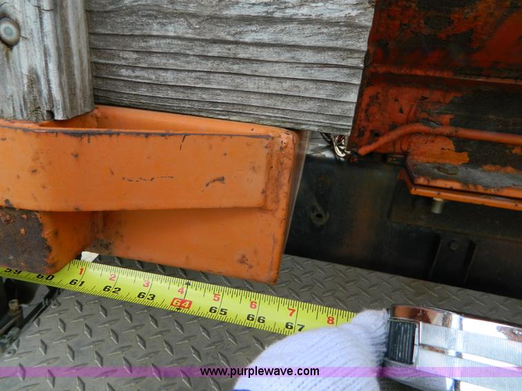 image for item L7293 1987 Freightliner FLC-64T water truck