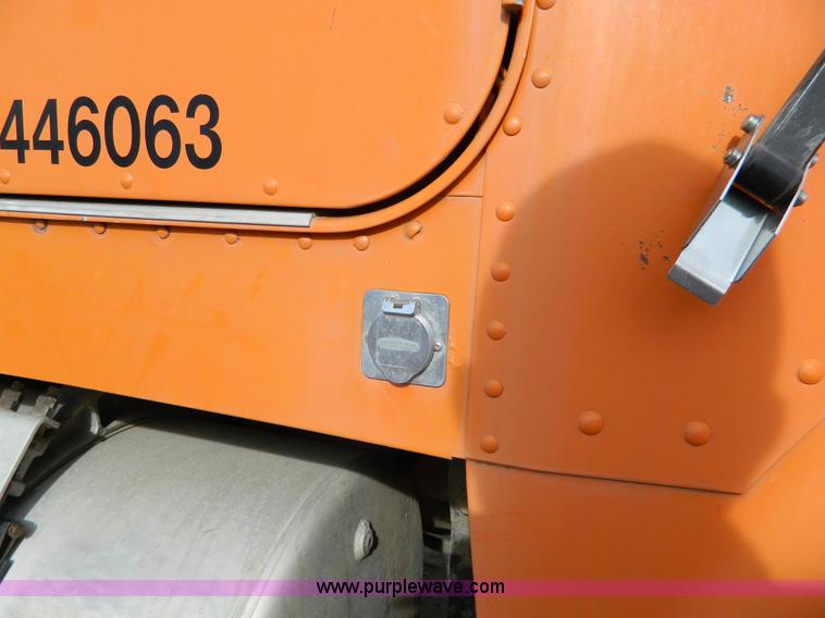 image for item L7293 1987 Freightliner FLC-64T water truck