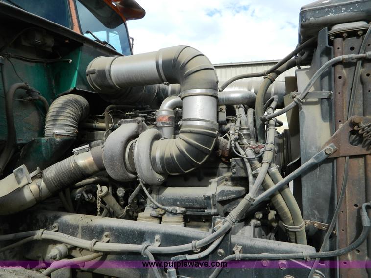 image for item L7293 1987 Freightliner FLC-64T water truck