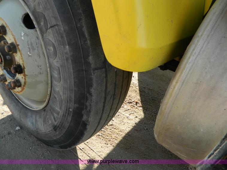 image for item L7299 1987 GMC Brigadier drill rig truck