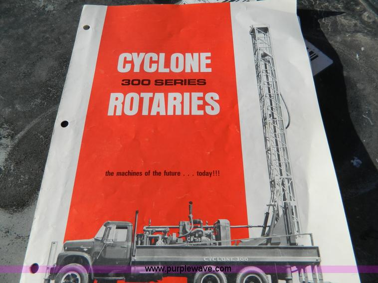 image for item L7299 1987 GMC Brigadier drill rig truck