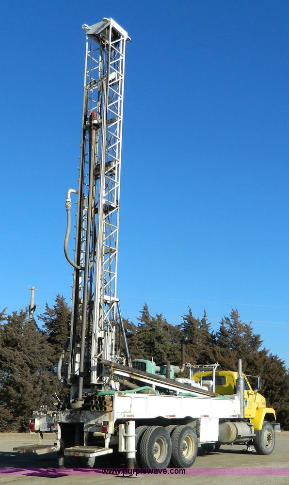 image for item L7299 1987 GMC Brigadier drill rig truck