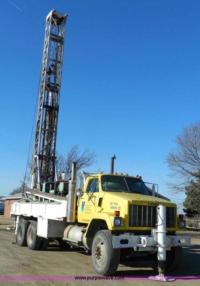 image for item L7299 1987 GMC Brigadier drill rig truck