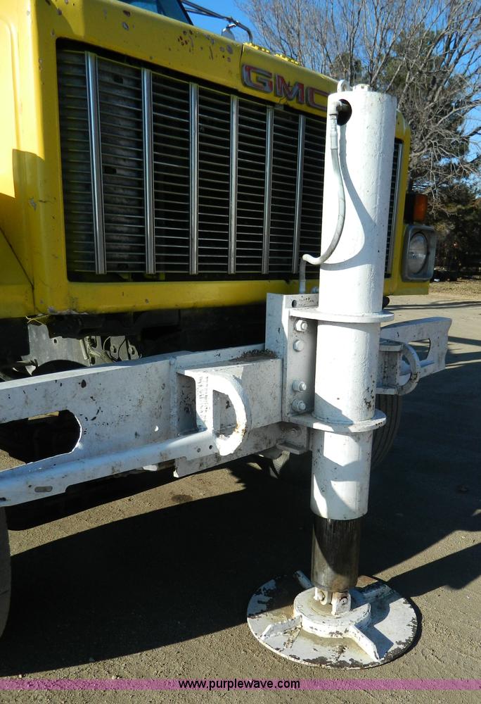 image for item L7299 1987 GMC Brigadier drill rig truck