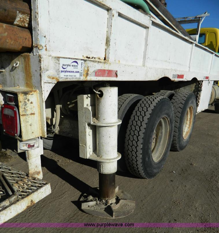 image for item L7299 1987 GMC Brigadier drill rig truck