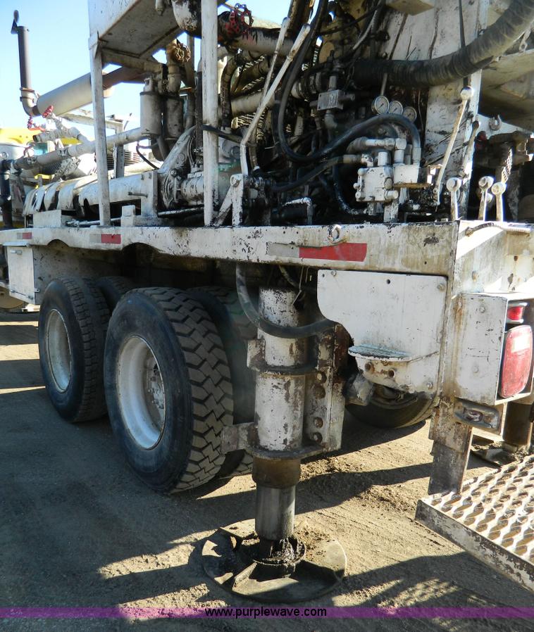 image for item L7299 1987 GMC Brigadier drill rig truck