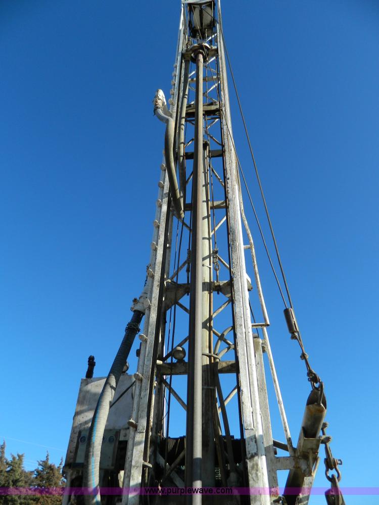 image for item L7299 1987 GMC Brigadier drill rig truck