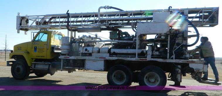 image for item L7299 1987 GMC Brigadier drill rig truck